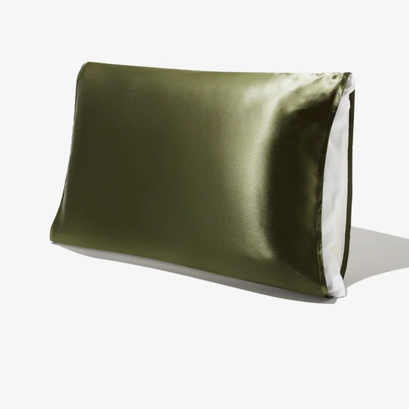 Silked four leaf clover satin pillow case - Picture 2 of 10